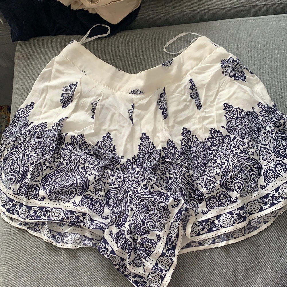 Flowy shorts